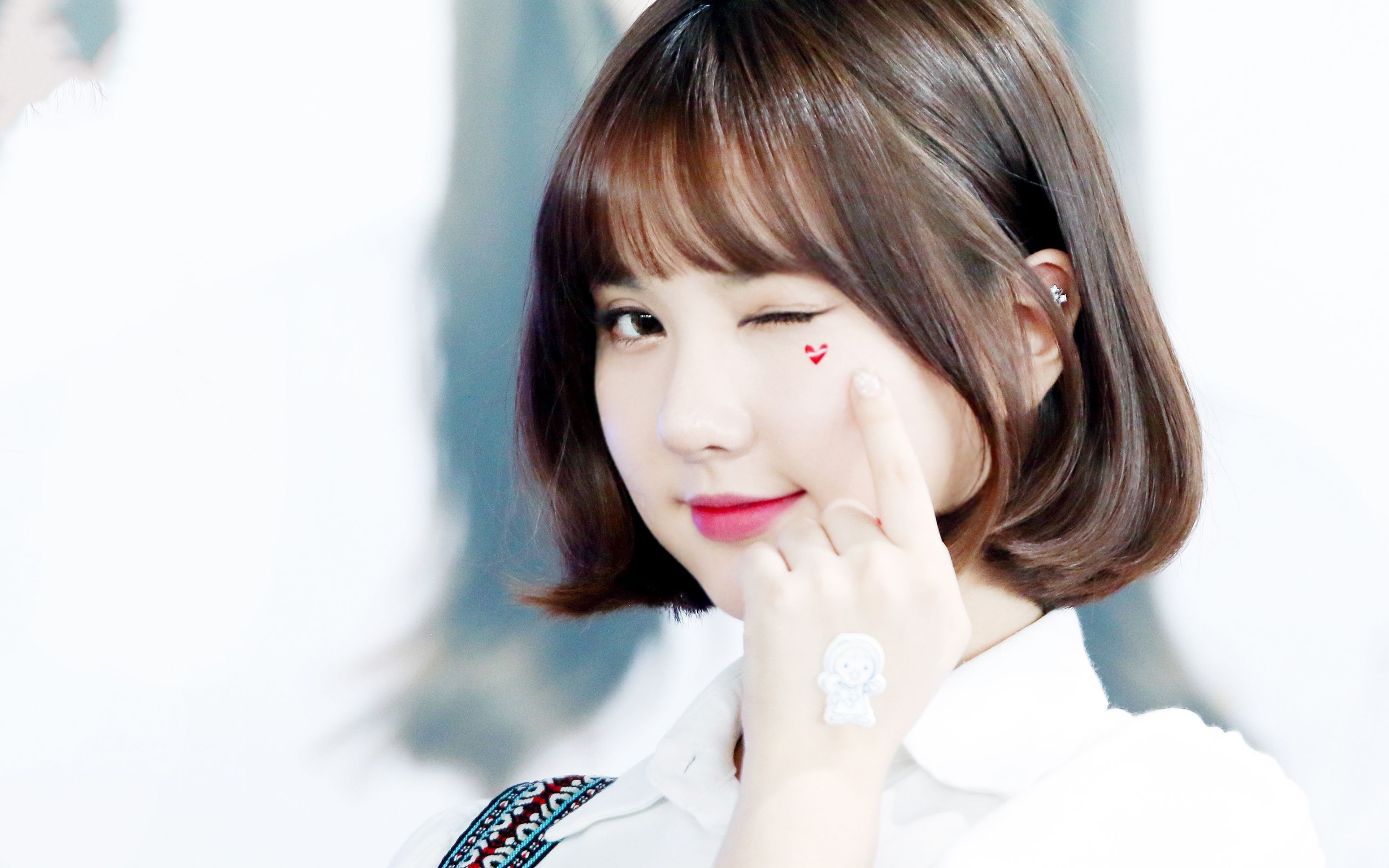 【gfriend】短发银河真好看 ~ 小女友7月最新专辑《fever season》