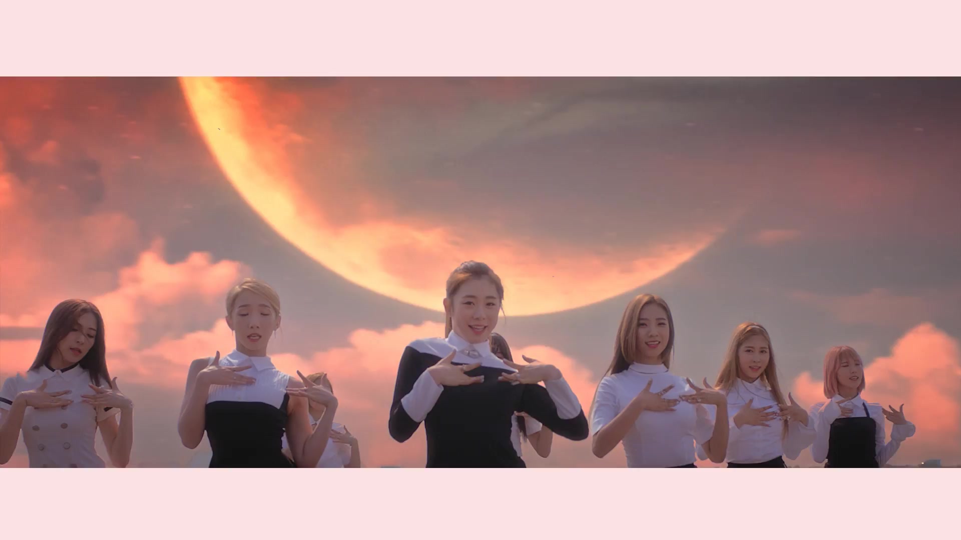 宇宙少女 - 是秘密啊 小黄人版