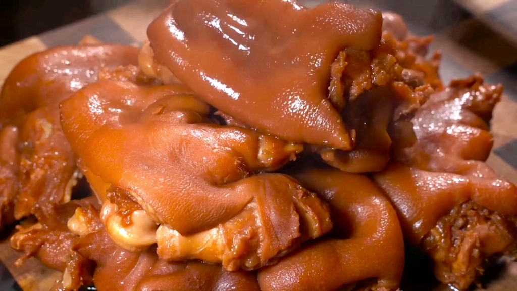 软糯q弹的卤大猪蹄子,满满都是胶原蛋白