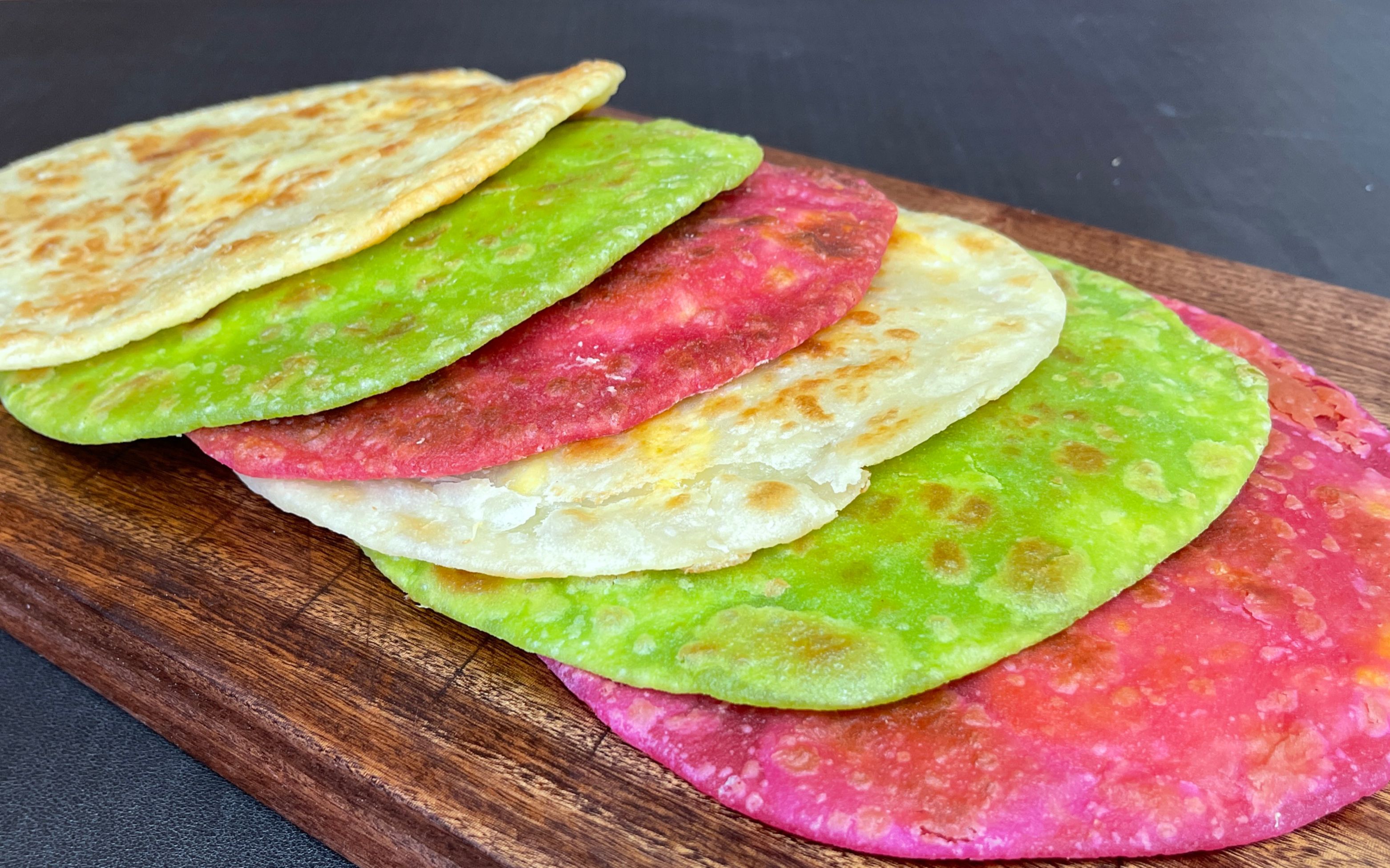 果蔬鸡蛋灌饼制作全过程,实体店老板娘免费分享技术配方,学到即是赚到