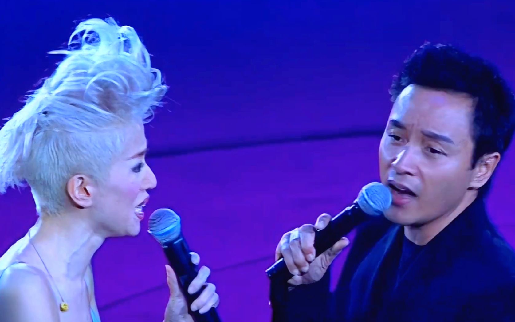 张国荣和梅艳芳的珍贵合唱一首缘分成了最后同台的经典