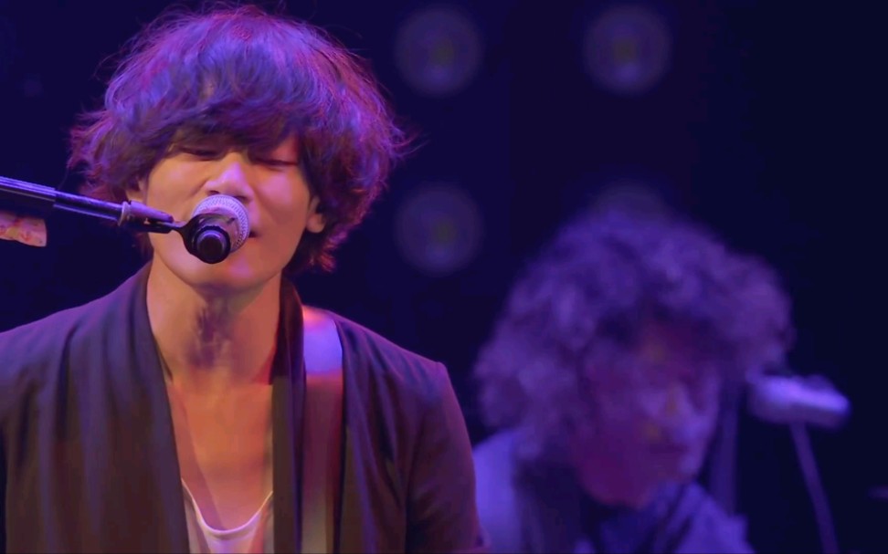 alexandros闪光闪光的哈萨维完成报告会