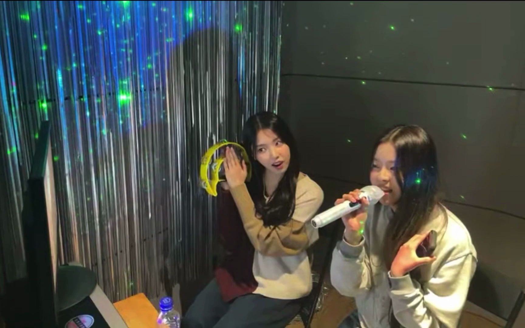 nmixx张圭真kyujin练歌房singing唱 newjeans-ditto