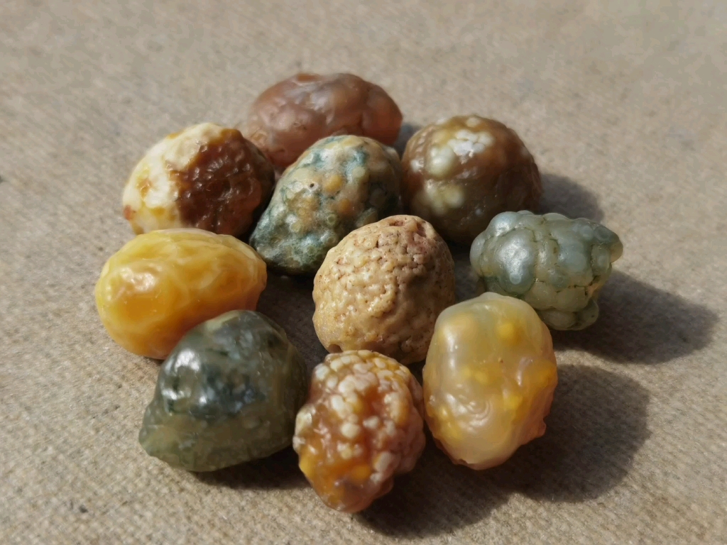 阿拉善戈壁糖心玛瑙 天然珠子