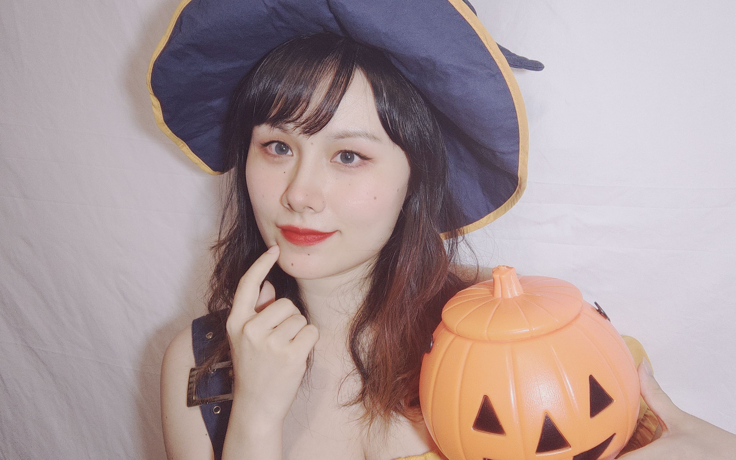 【万圣节】不会骑扫把胖女巫 浅唱威廉古堡