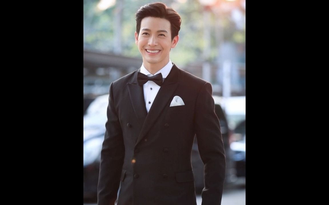 泰星push哥,吹落的树叶的男主, 长得真的太帅了, 中文又好