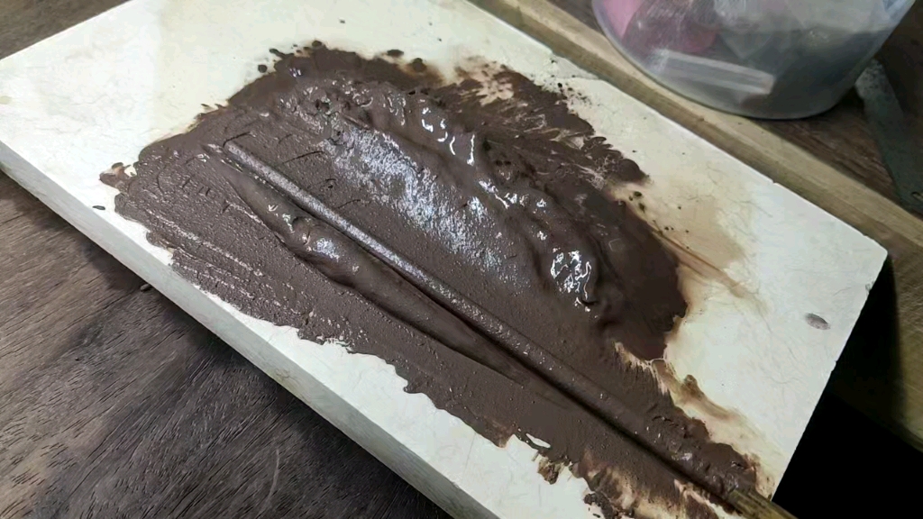 调滋泥——做紫砂壶必不可少的步骤