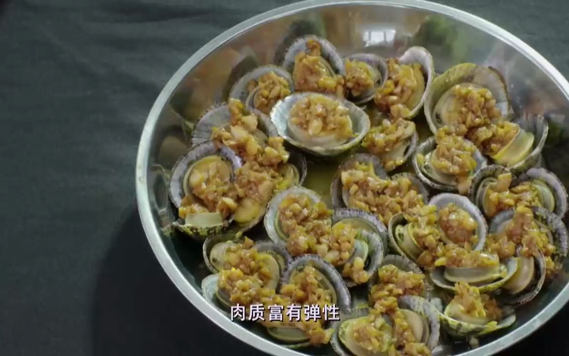 老广:一坐小岛上竟有这么多海鲜,将军帽藤壶狗爪螺,摘不过来
