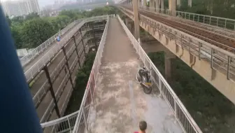 K4967次通过西江大桥