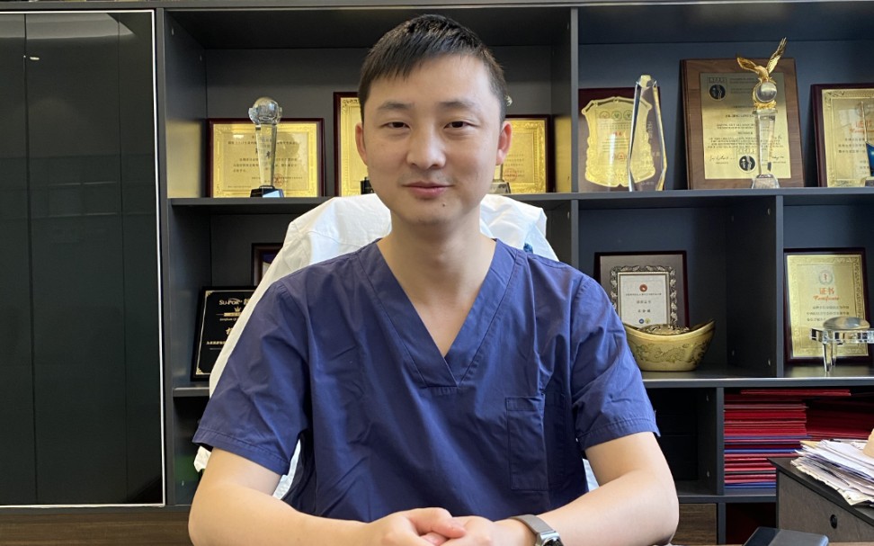 大家好我是杨杰医生,今天入驻b站啦!