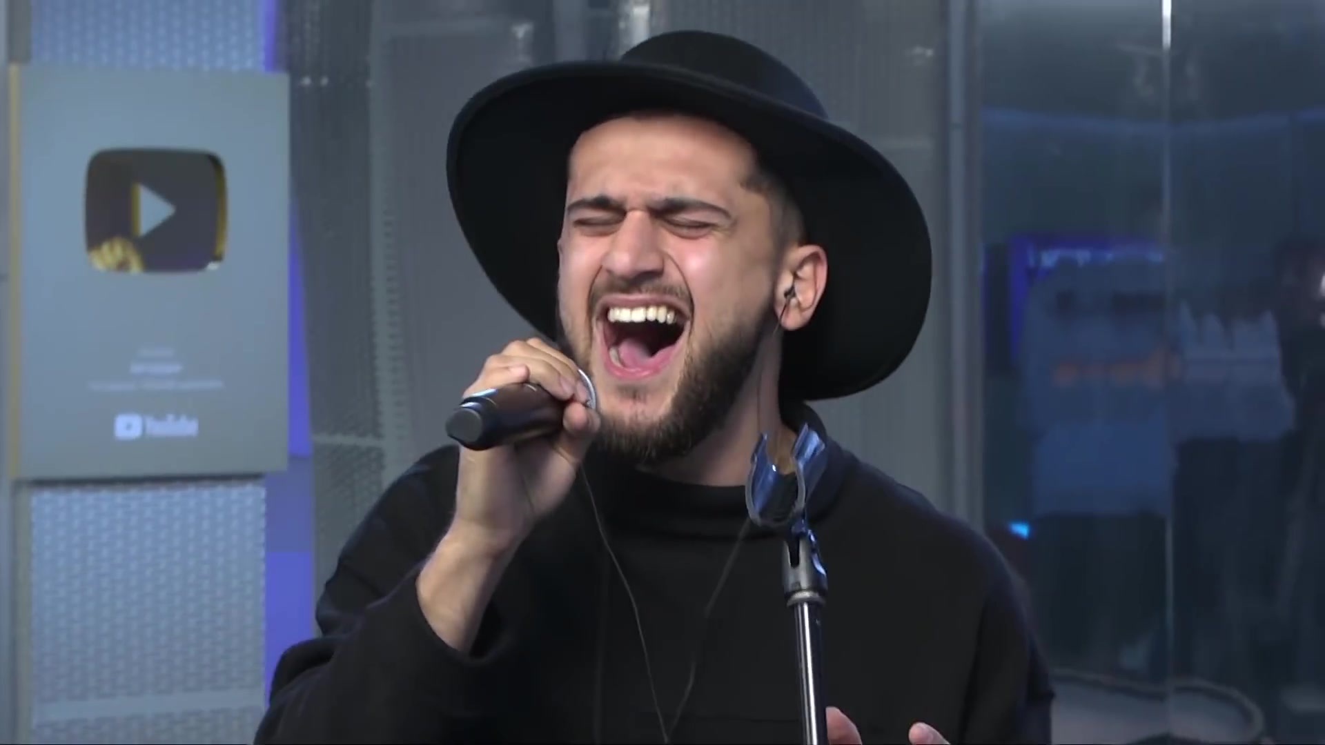 俄语|俄罗斯说唱歌手jony 做客Авторадио 最新现场三连发!