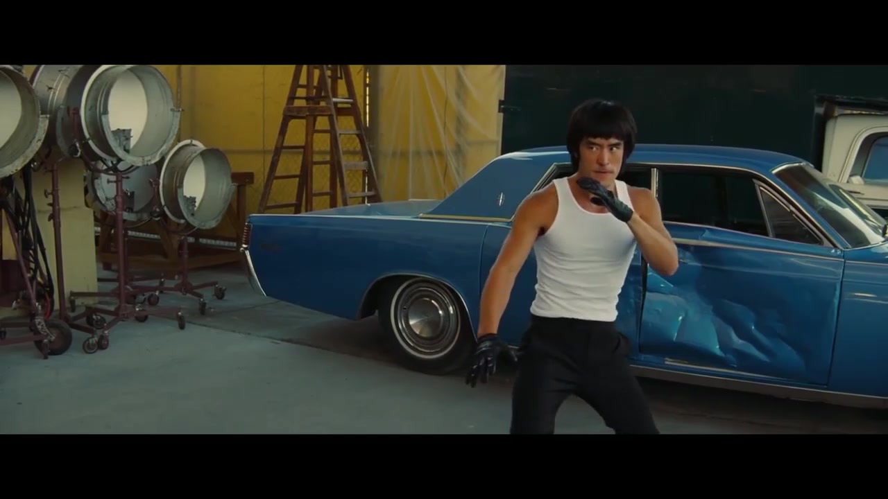 昆汀不是自称是李小龙的忠实粉丝吗杀死比尔里我们看到了你对他的崇敬