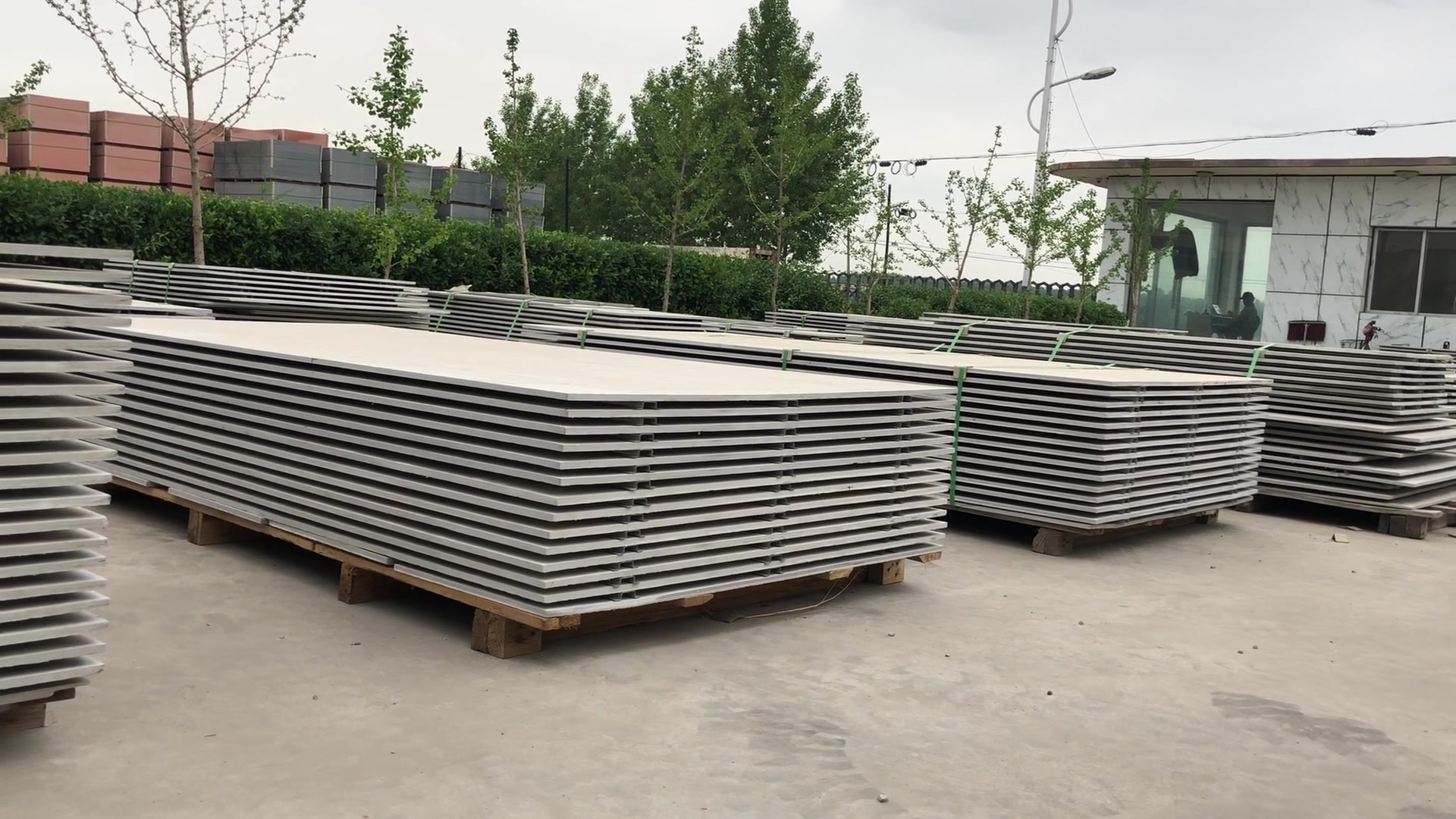 免拆模板生产厂家 河北大型厂家专供