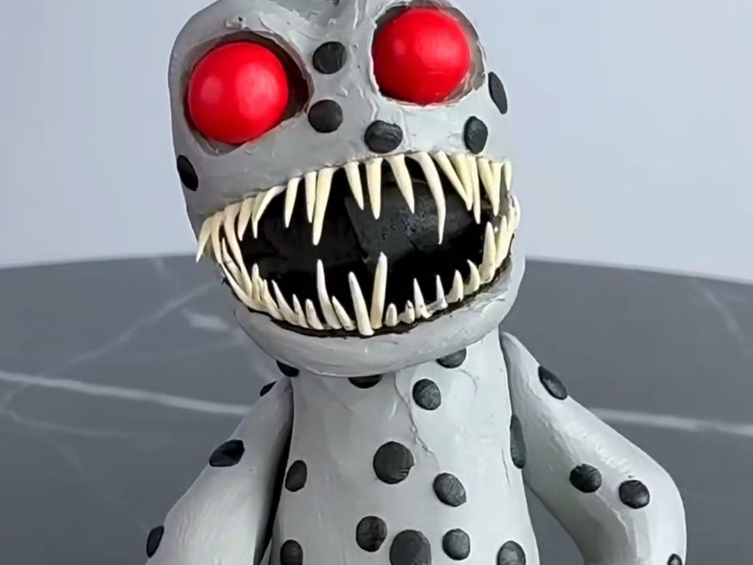 我做了一只红眼瑞奇 微笑猫