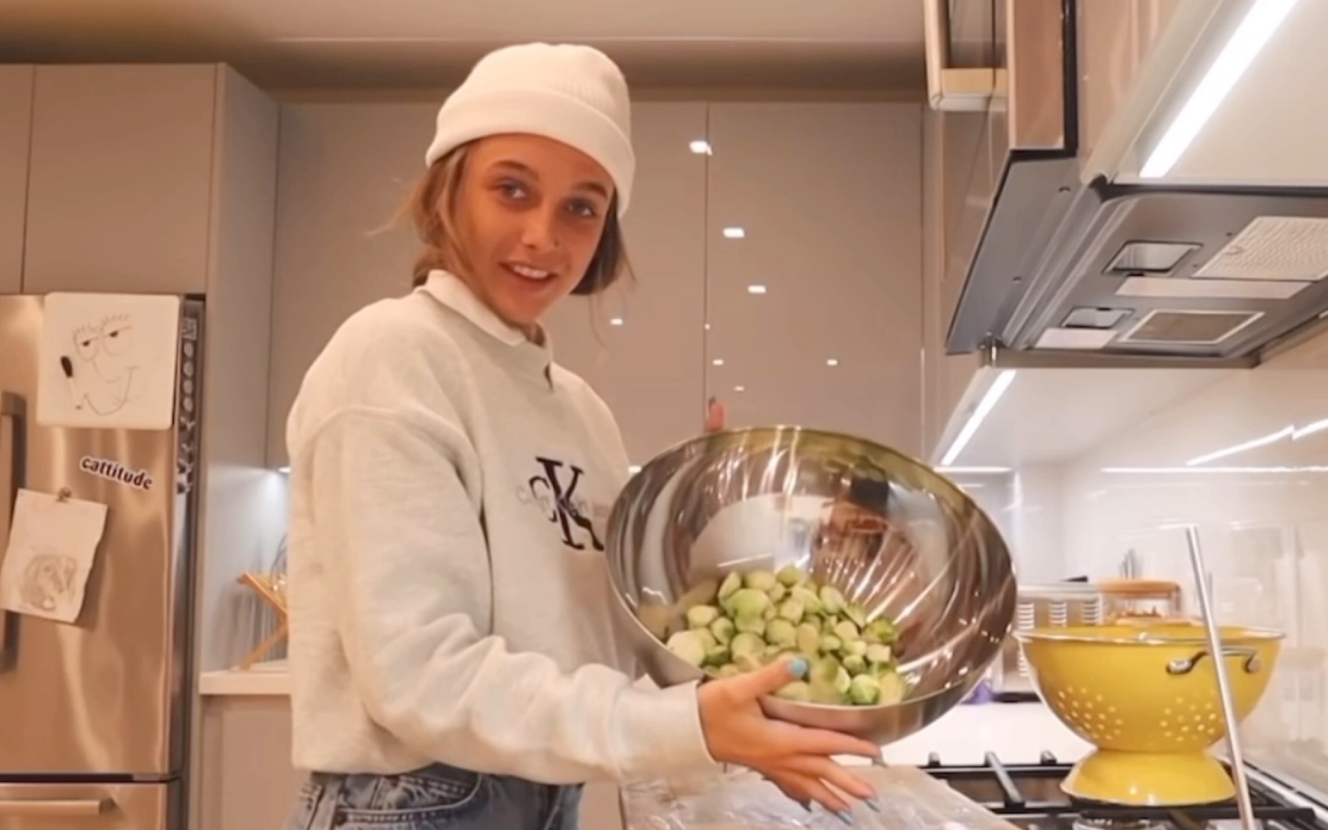 英文字幕|emma chamberlain做饭碎碎念|早期做饭专栏视频|英文听力练习哔哩哔哩bilibili