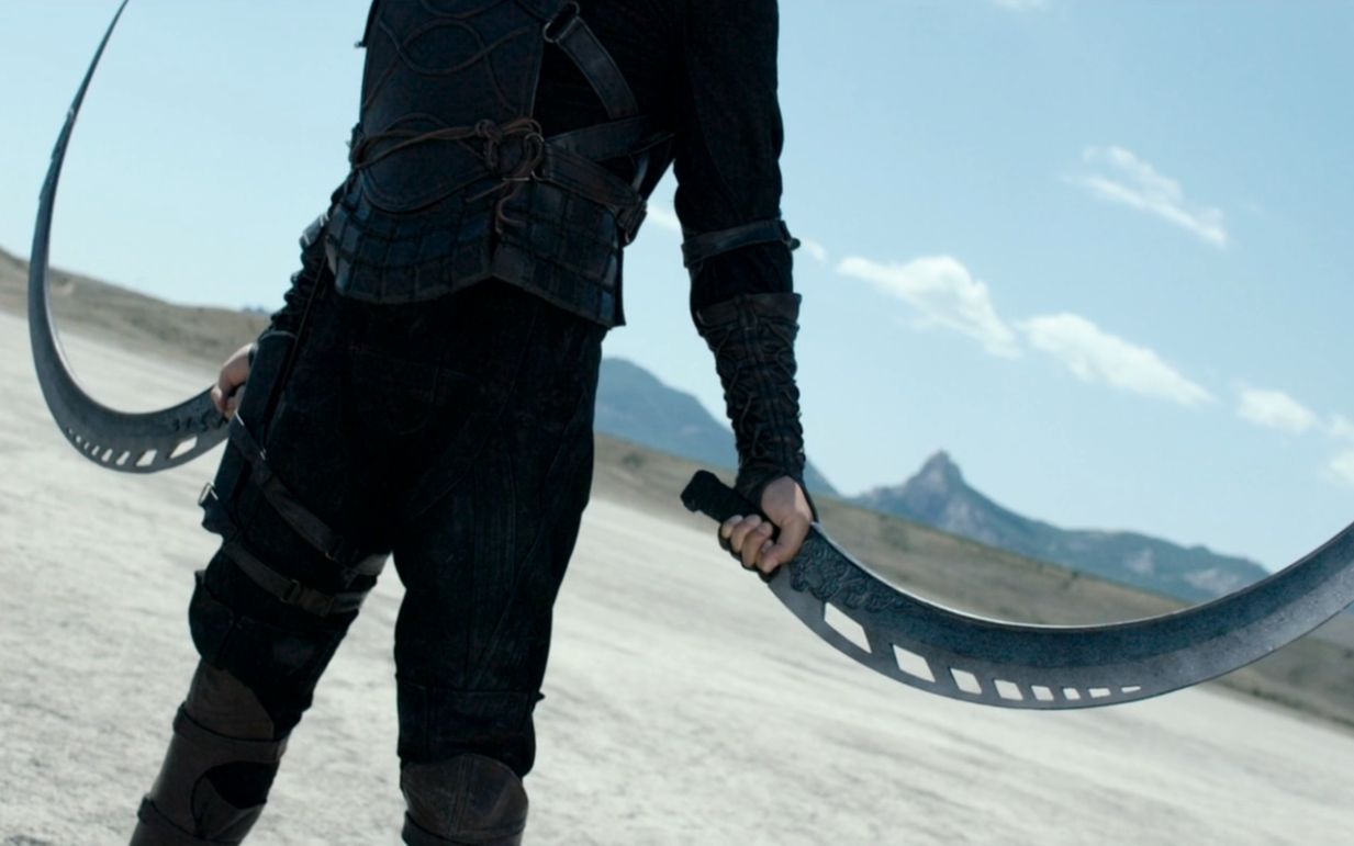 俄罗斯版"兰陵王",有两把弯刀,只要翻白眼就能瞬移杀人_哔哩哔哩 (゜