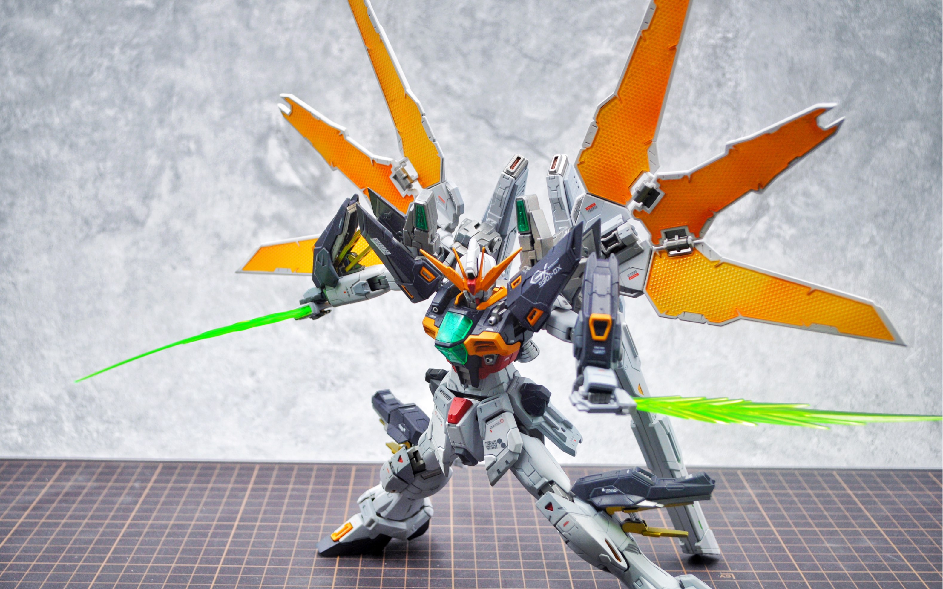 x不止有三好还有帅大班dx高达全喷涂展示