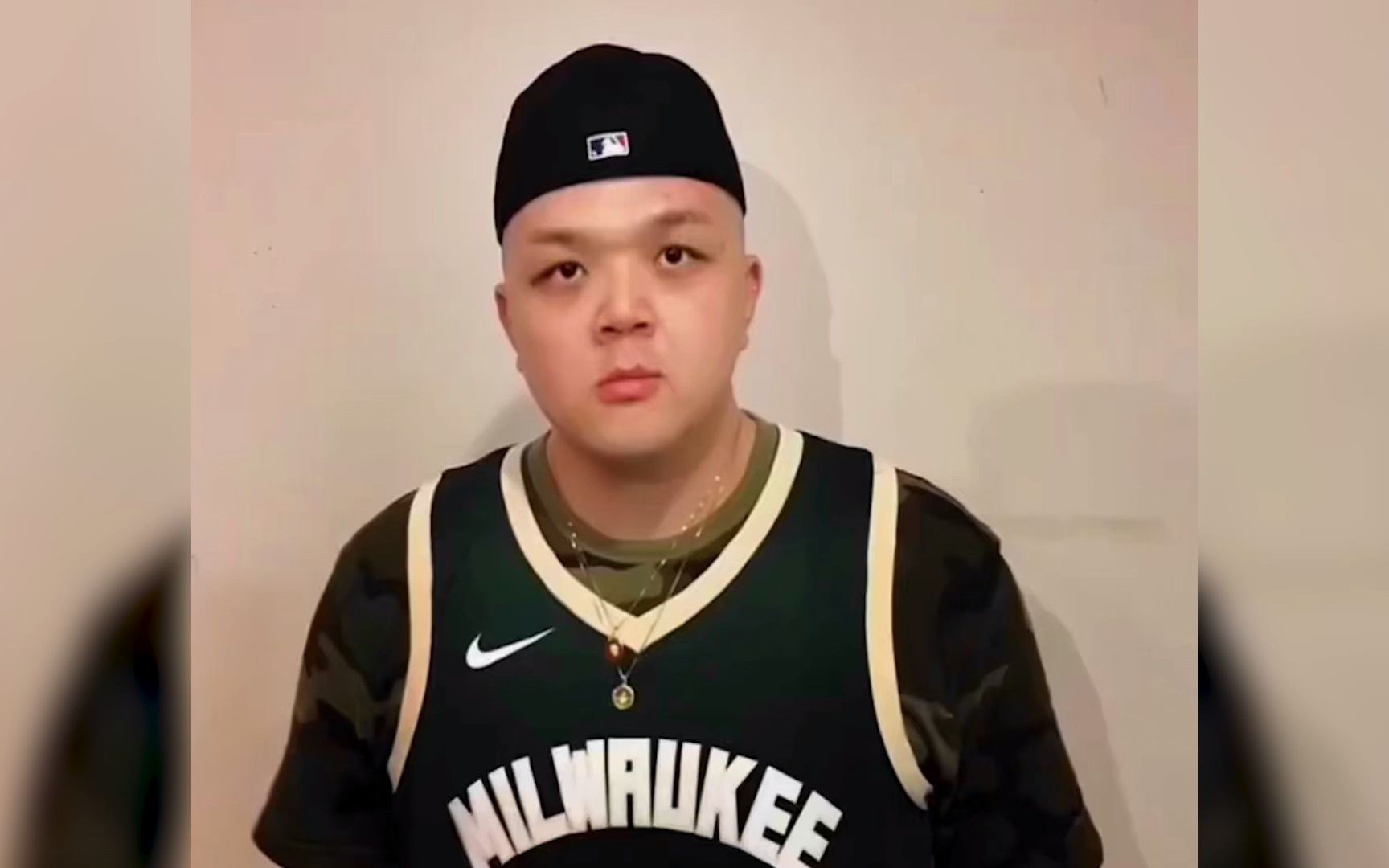 艾福杰尼跳震撼舞 真的好可爱呀!