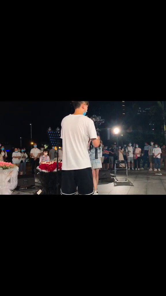 戴羽彤一首非常好听的英文歌曲wonderfulyouwond