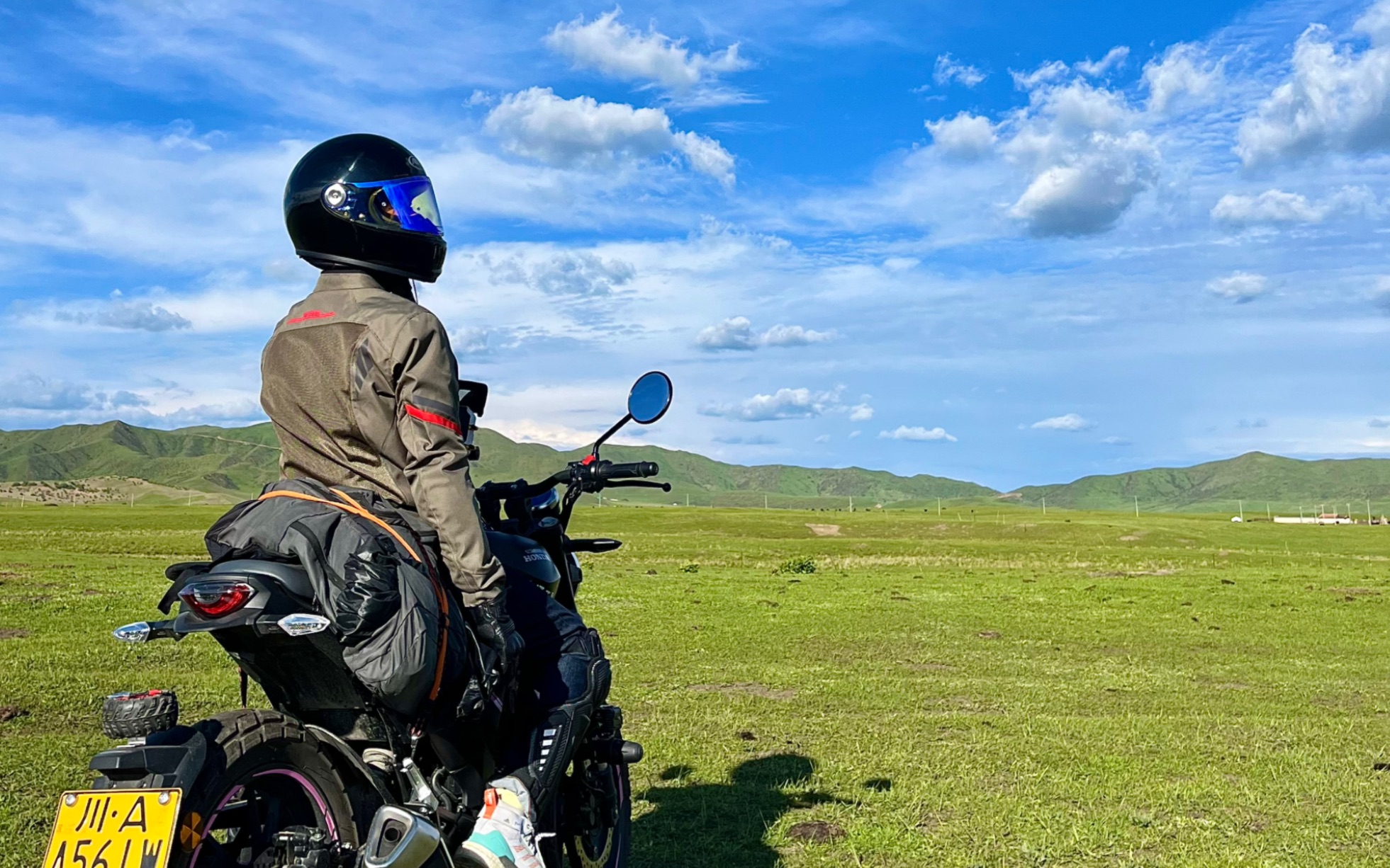 我发现了,机车男up主粉丝都是男的,机车女up主粉丝也都是男的.