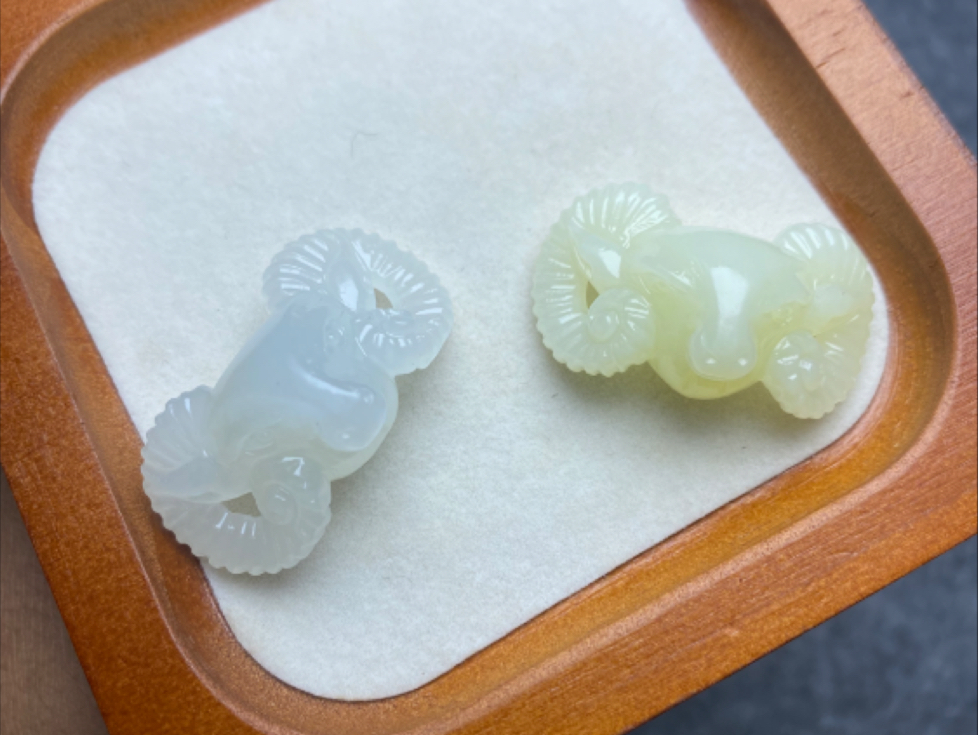 和田玉羊头:喜气洋洋,样样如意,青海白和且末黄口