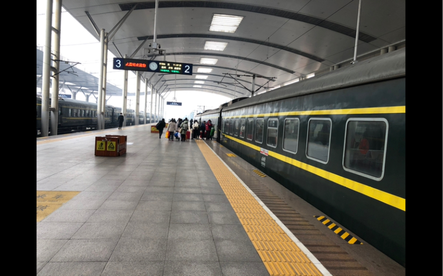 大年初一,来到武昌站坐火车,看看春节期间客流如何