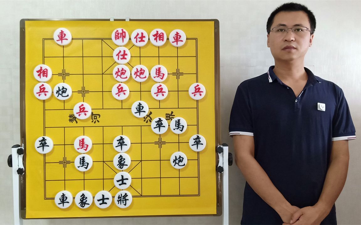 [图]象棋破解当头炮第35讲：屏风马是后手老大，不学习，应对先手中炮，再成熟的体系，和你有啥关系？双马走屏风，任他炮来攻，两个陷阱一个飞刀！