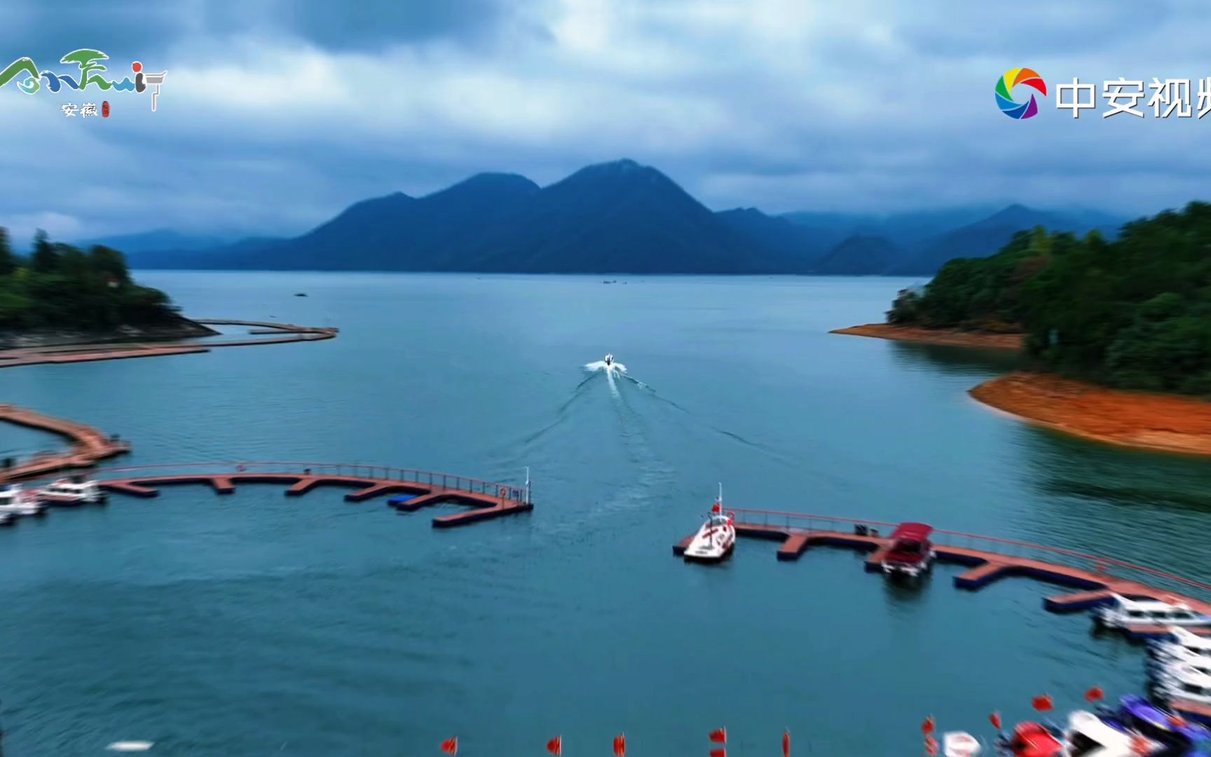 安徽黄山:太平湖风景正如画