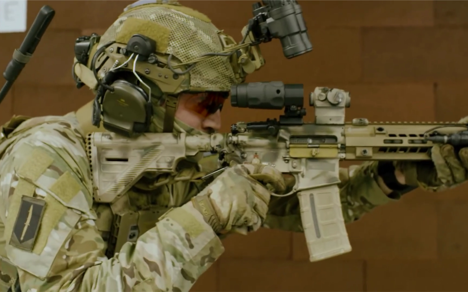 装备geissele mk15 mlok的hk416a5射击(荷兰陆军特种部队kct)