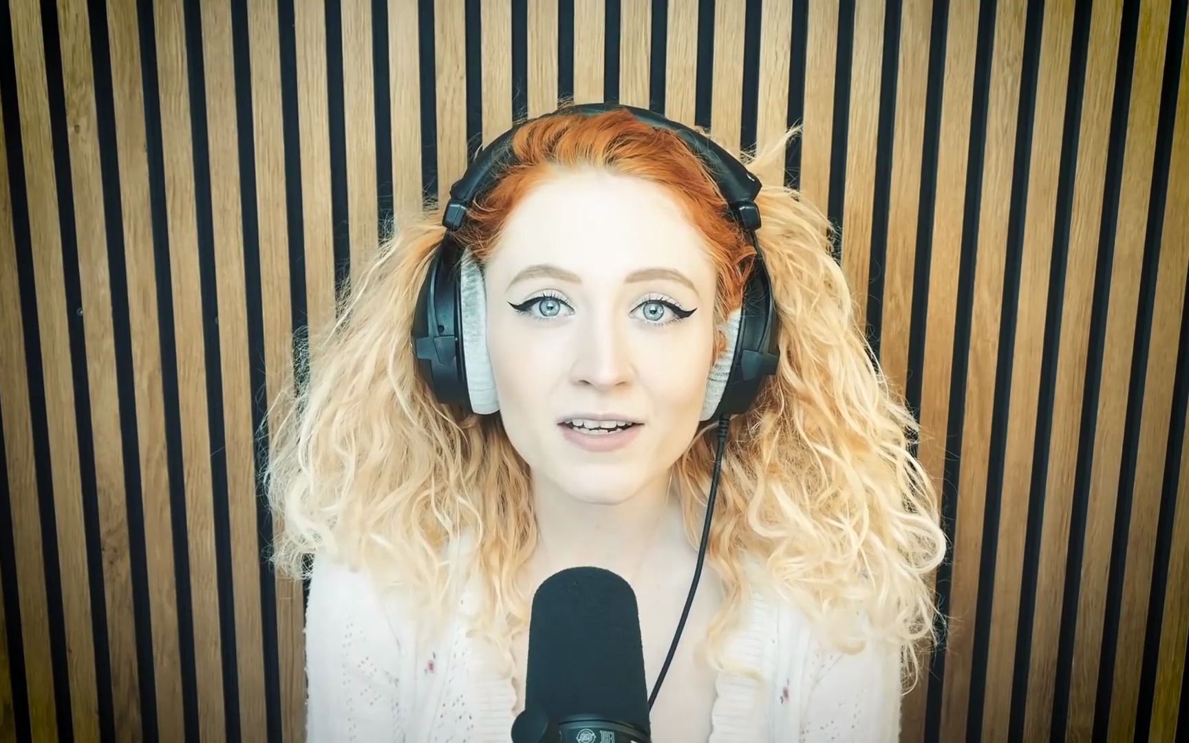 [图]【珍妮德文·翻唱】You're Still The One - Shania Twain (Janet Devlin Cover)