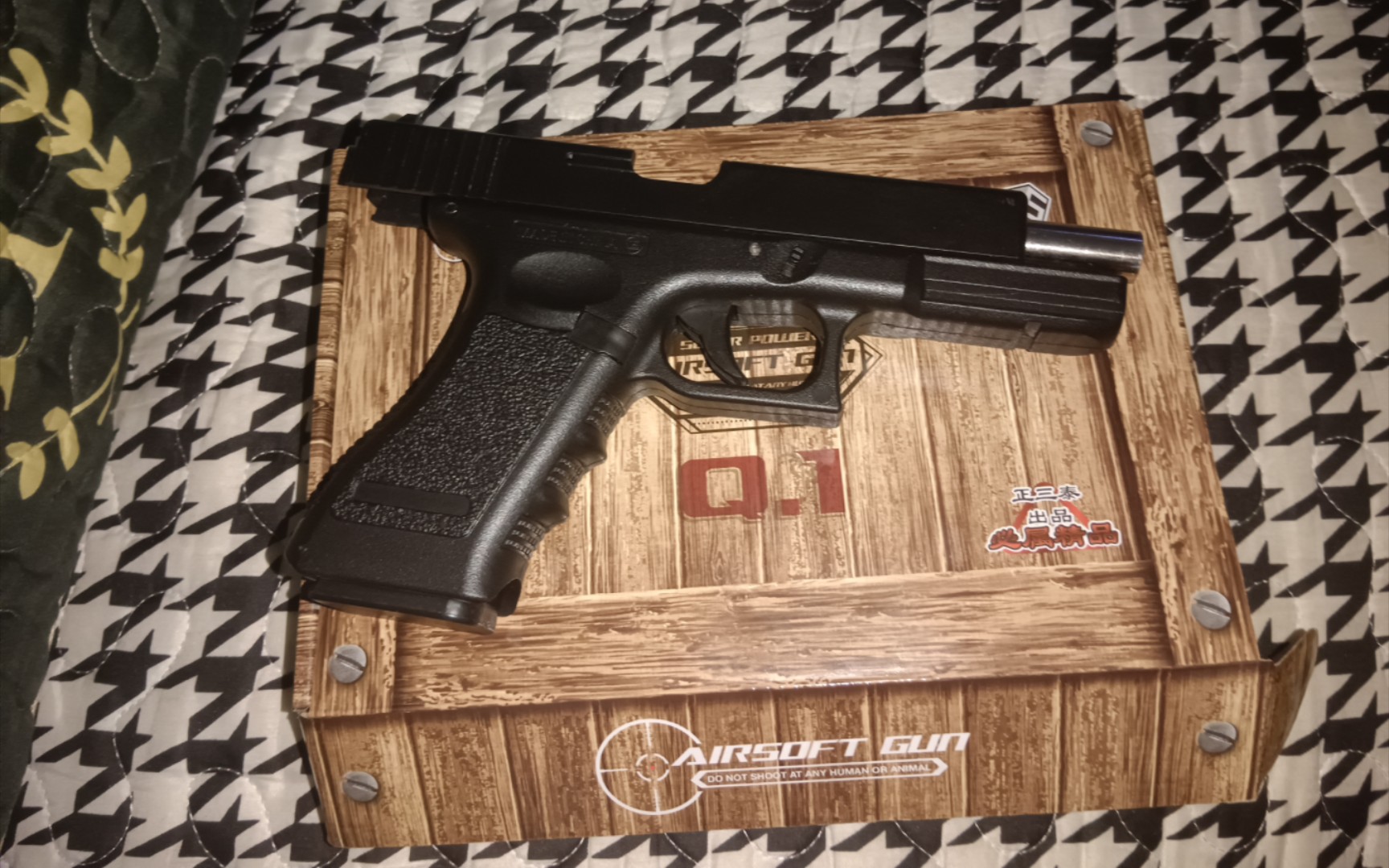 正三泰q1(格洛克g18)