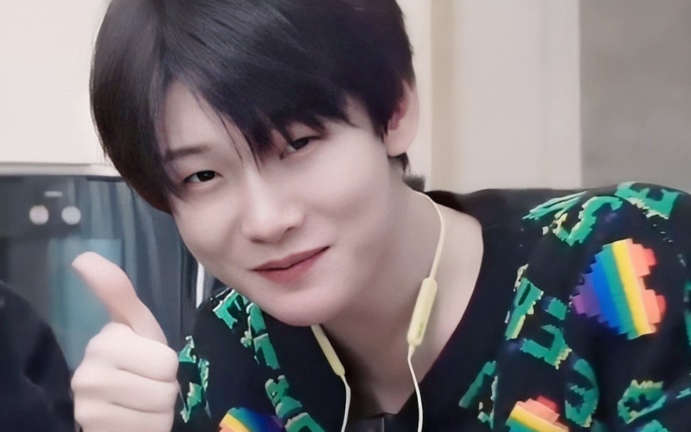 【花少北】小花深情的唱着《香水有毒》