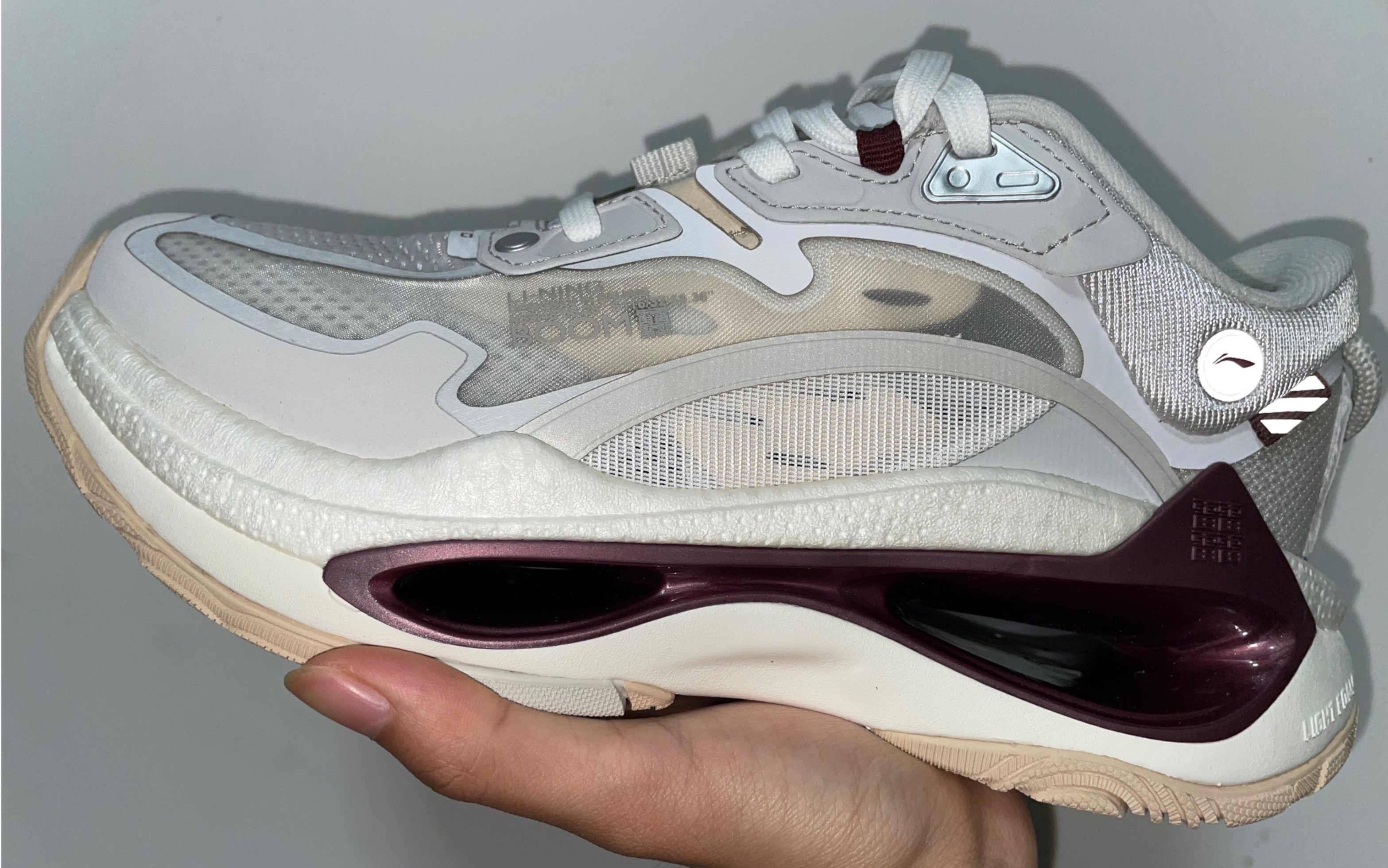 300 入手中国李宁超越infinity开箱讲解