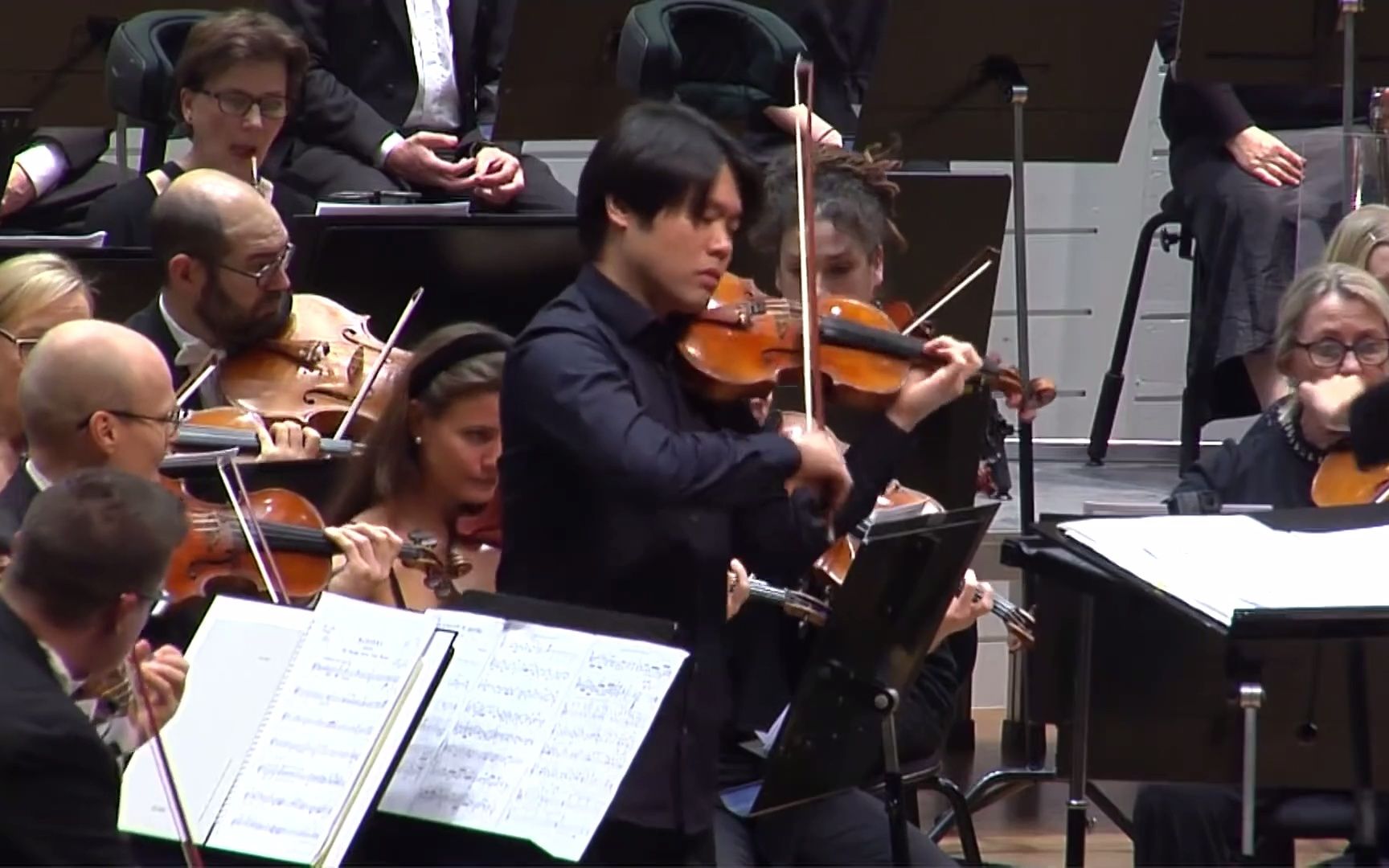 梁祝小提琴协奏曲 - 小提琴: 黄蒙拉 - 吕天贻指挥图尔库爱乐乐团