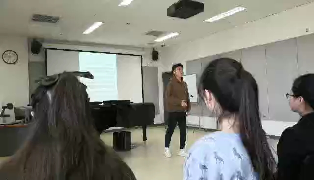 [图]中国音乐学院大一演唱《大江东去》