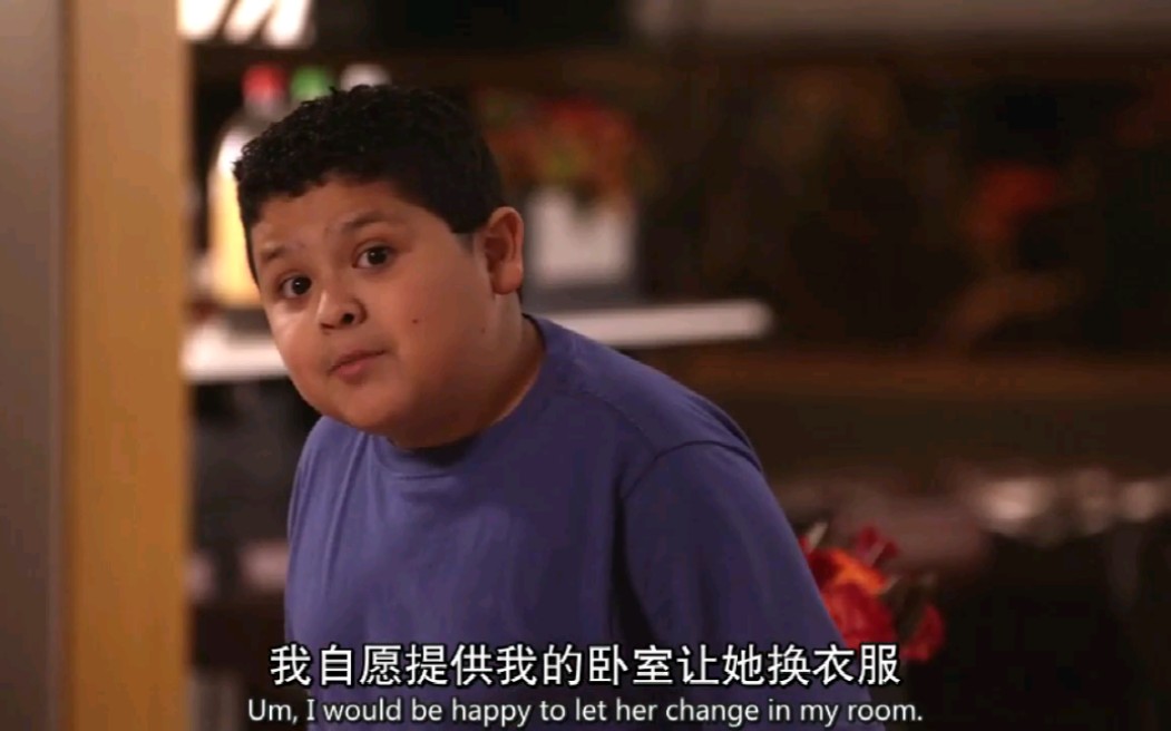 摩登家庭小色狼没想到曼尼小时候是个色狼