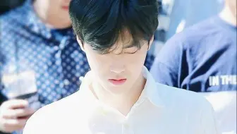 Exo 机场时尚合集 天团的私服 哔哩哔哩 Bilibili Exo 机场时尚合集 天团的私服 哔哩哔哩 Bilibili