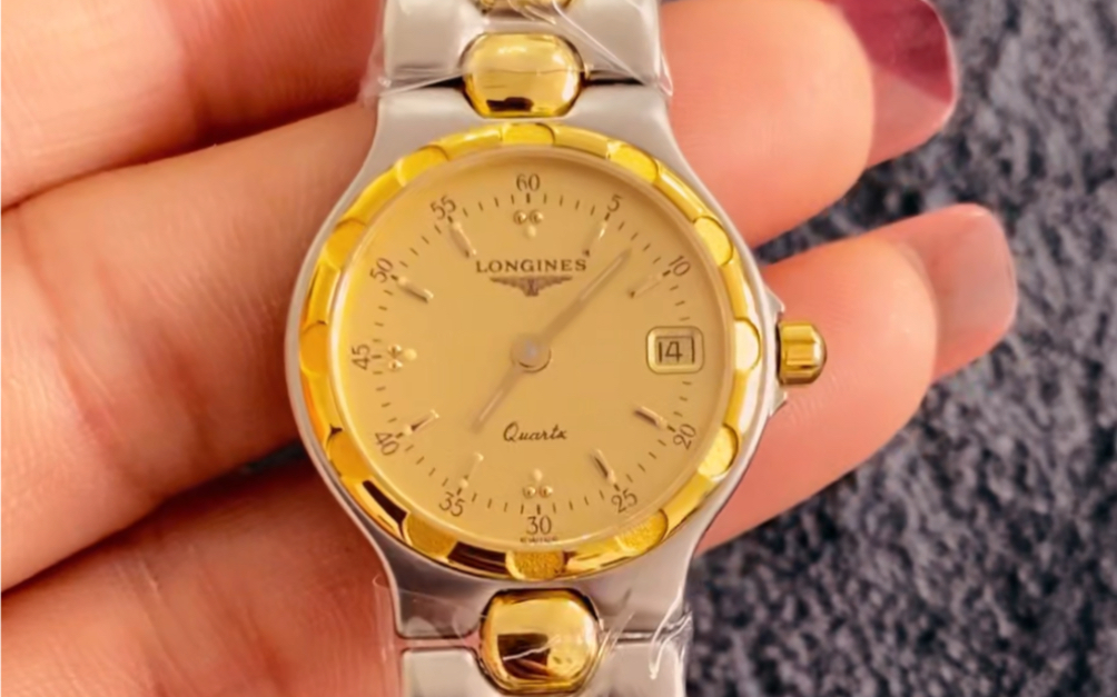 浪琴康卡斯女表 石英动力 日历显示 两针简洁款 蓝宝石镜面 18k金圈