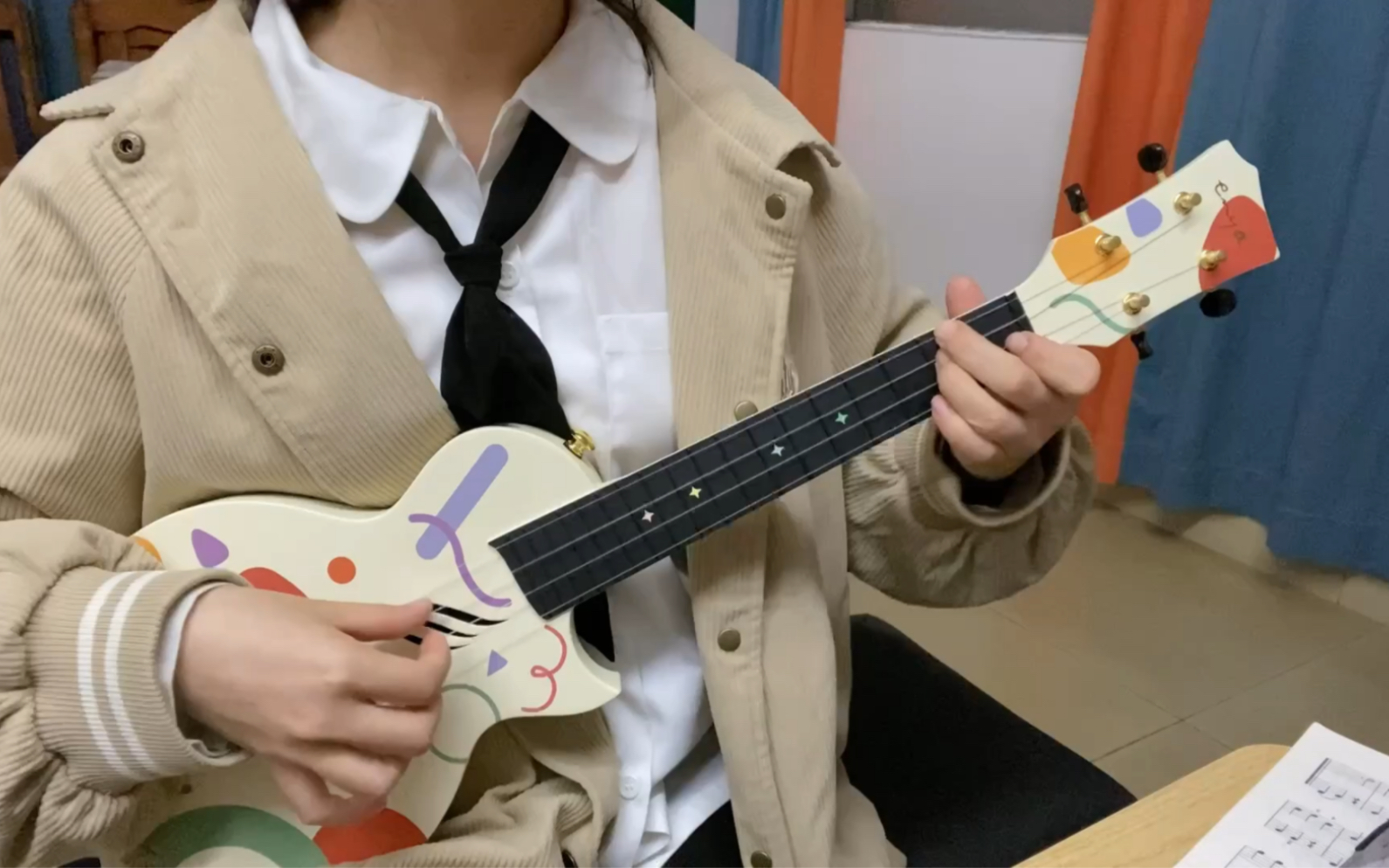 [尤克里里]《她的睫毛》