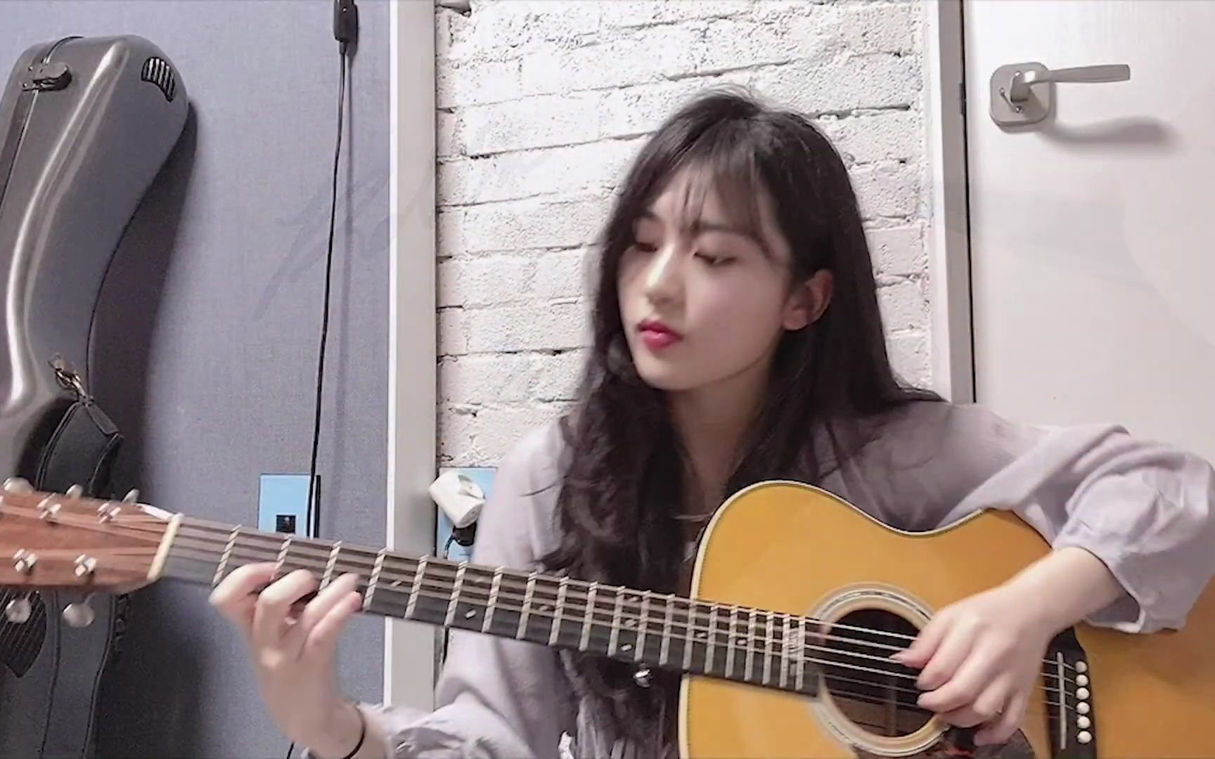 【古典吉他美女】勇敢的女孩-brave girls - 轻柔优美