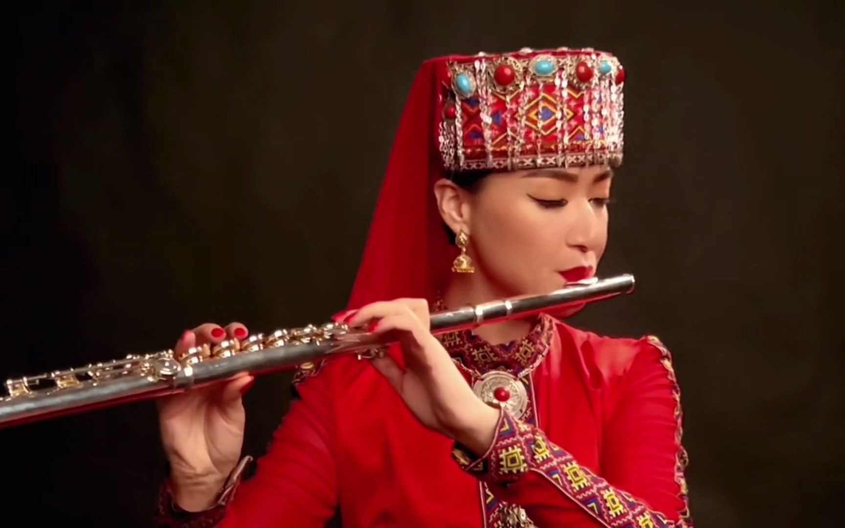 塔吉克族歌曲《离太阳最近的人》西洋乐器和民族乐器的融合.