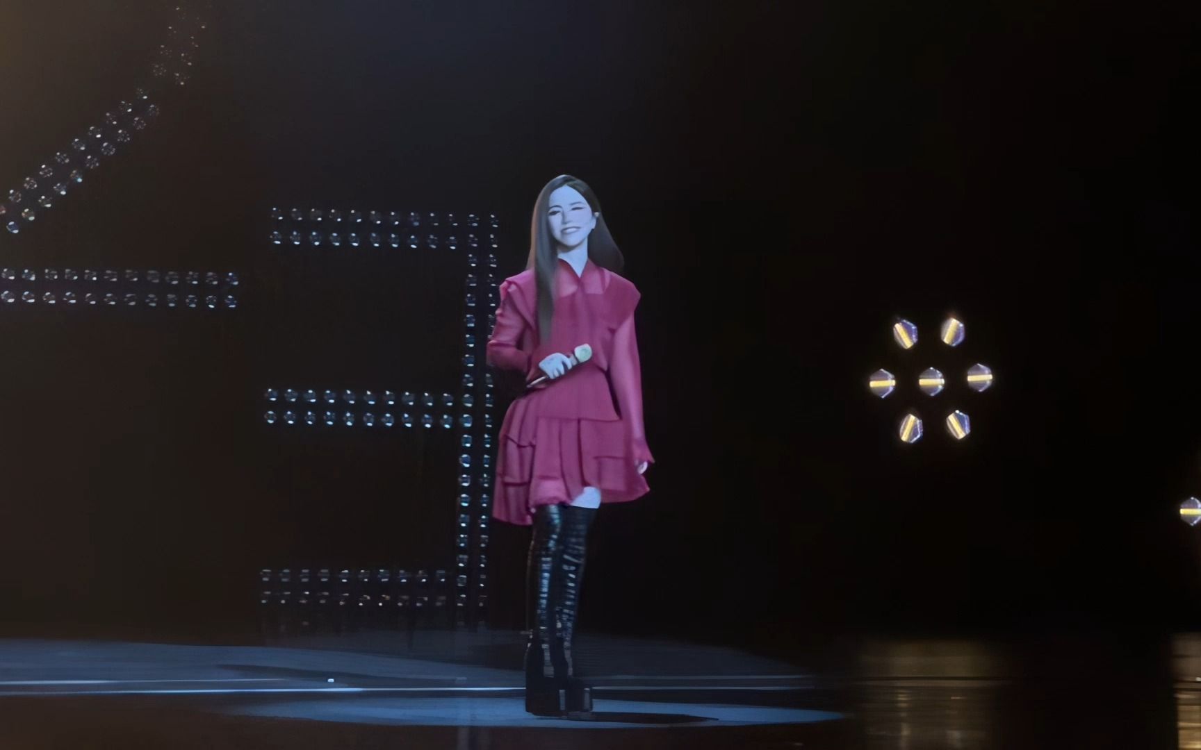 【饭拍春晚】邓紫棋《find you》!