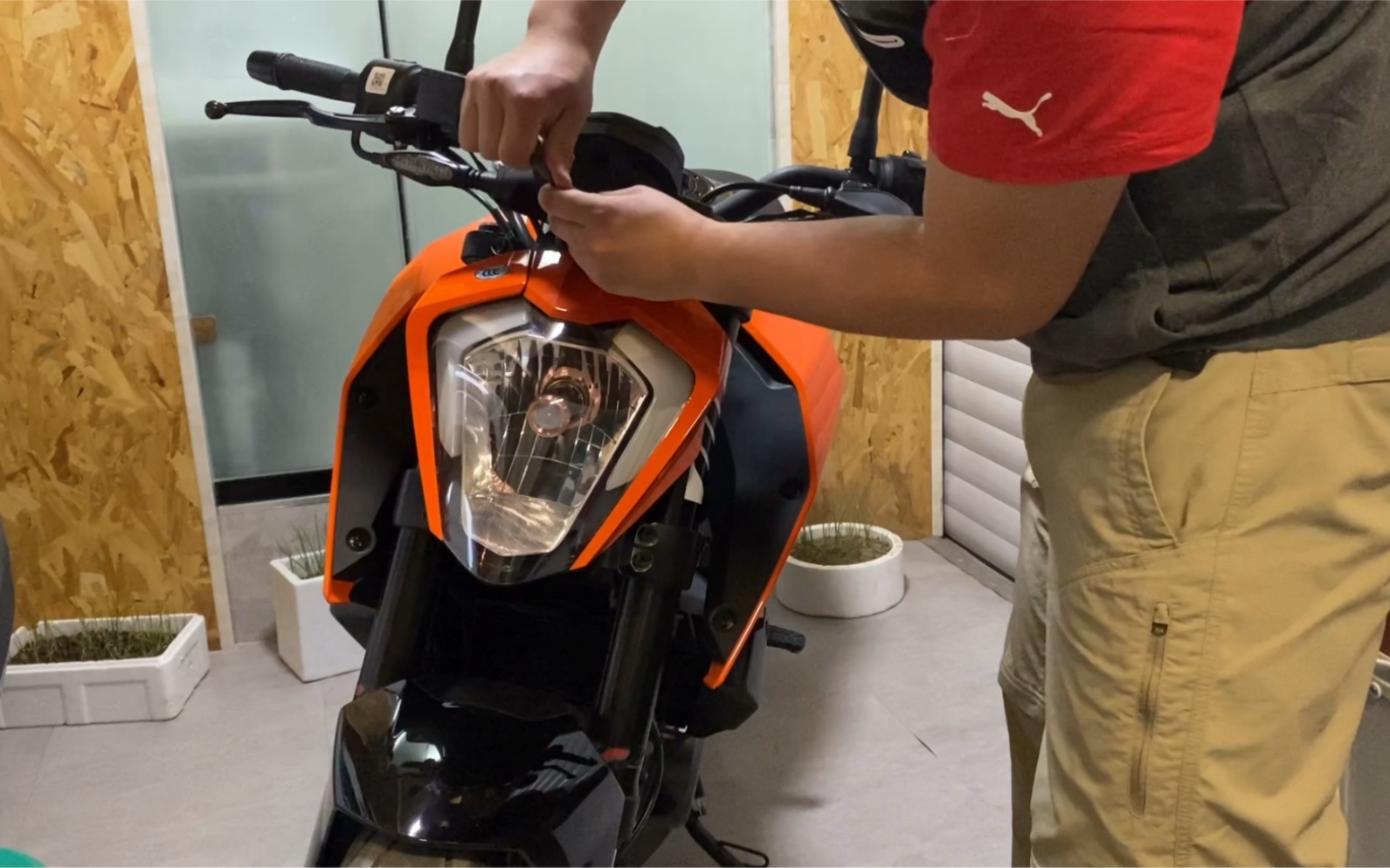 给ktm250duke更换高亮led车灯