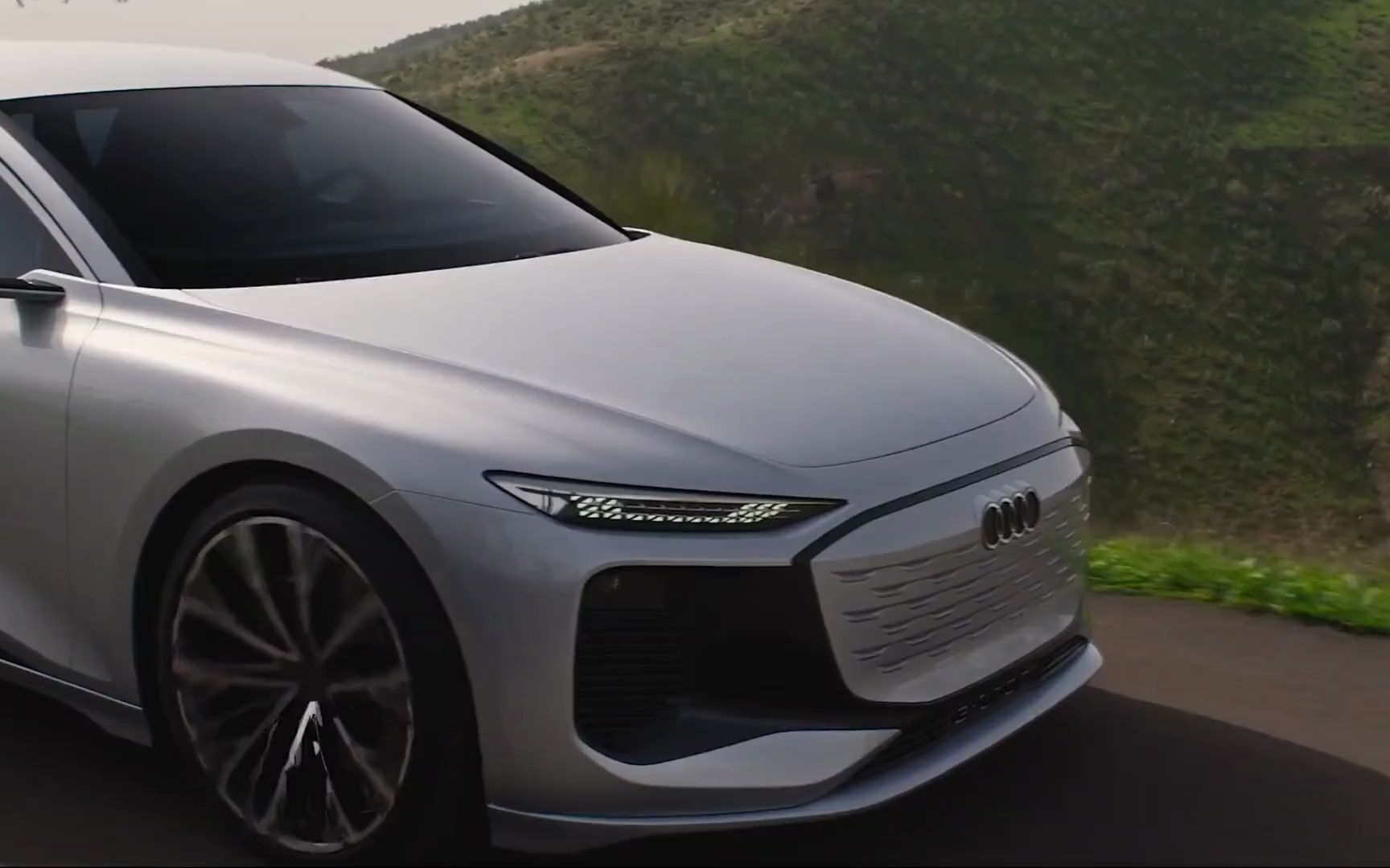 纯电动版的奥迪a6 e-tron外观真的是很具有未来感