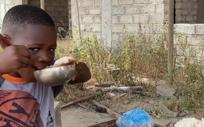 非洲飞哥录屏飞哥去看大胃王洗澡啦开玩笑的