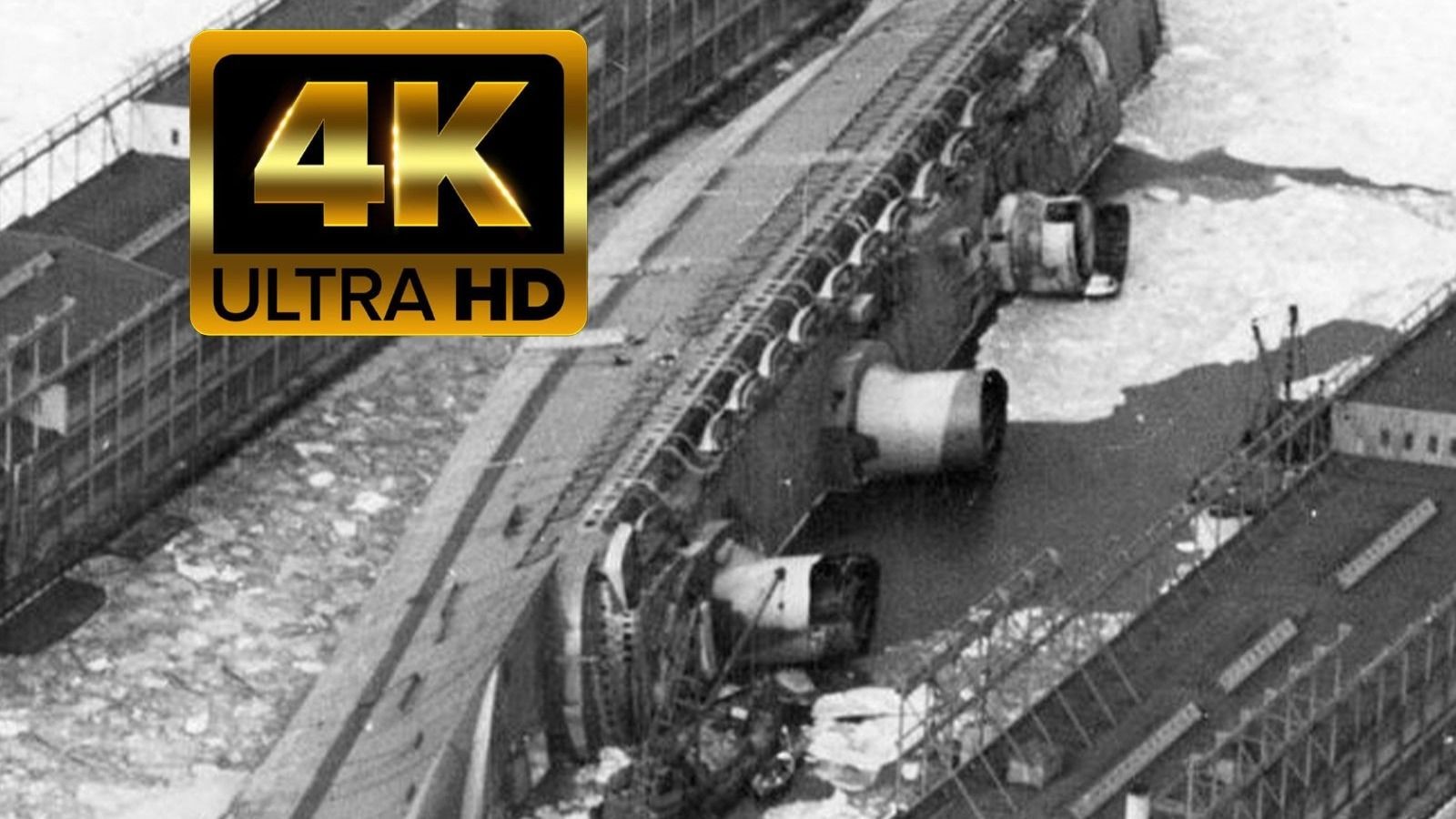 豪华客轮诺曼底号的焚毁历史影像