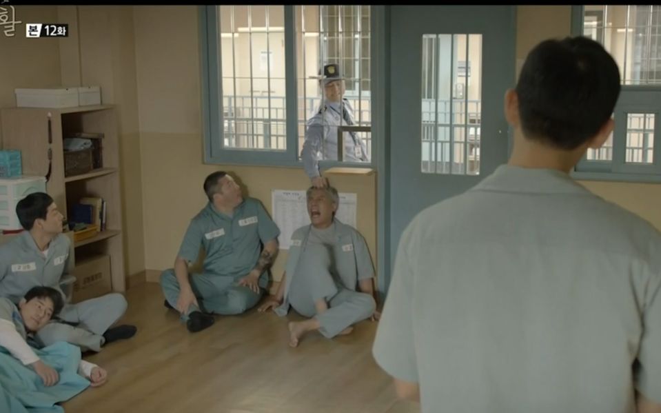 机智的监狱生活搞笑片段三大狱警搞笑当仁不让