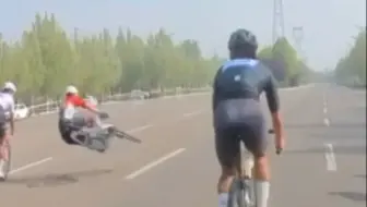 我记得我是参加自行车比赛的