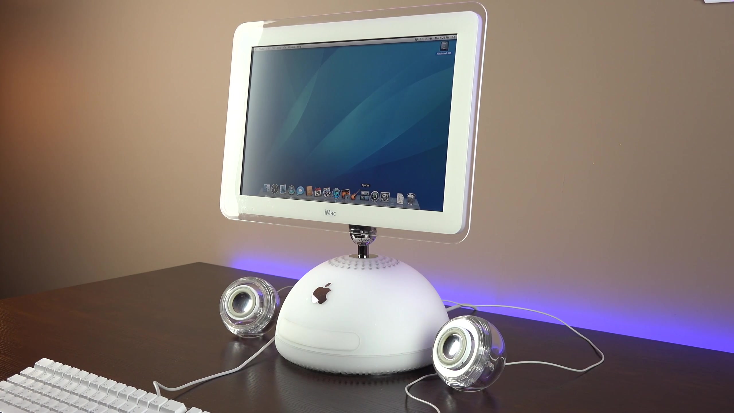 14年前的imac g4居然还要卖700块?