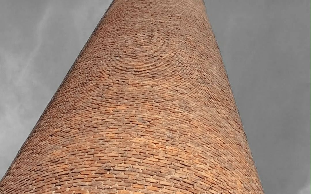 探险废弃砖窑烟囱 胆 小 勿 入